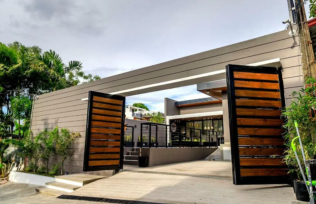 Addie'S Place Soldiers Hills Village Muntinlupa-1